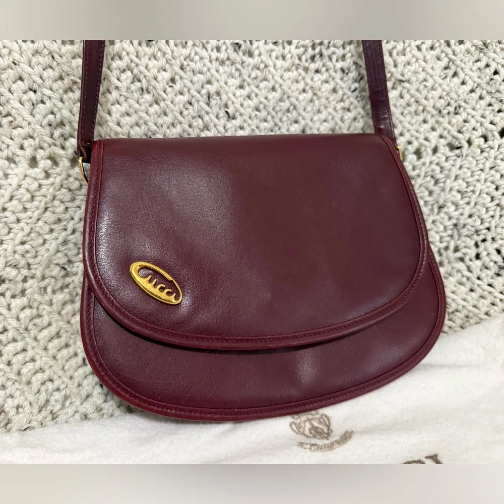Vintage Gucci Burgundy Crossbody - Picture 2 of 12